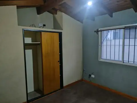Depto Tipo Casa 2 ambientes con 1 baño