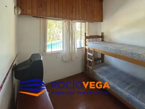 Casa en Alquiler con 2 cocheras