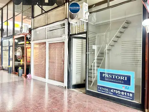 Florida Mitre. Galería Monumental, VENTA 2 locales en block