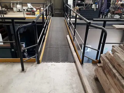 Ideal Inversor: Galpón en venta en Villa España