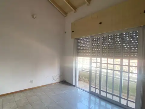 DEPARTAMENTO 2 AMB VENTA MORON APTO CREDITO PATIO