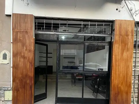 Local en Alquiler en Almagro Sur, $ 599.000
