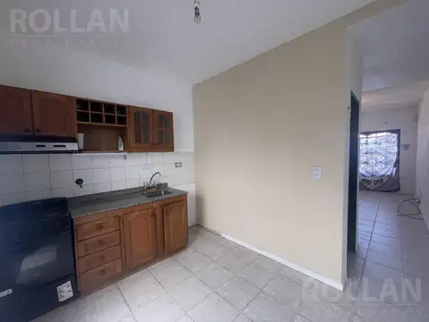 Casa en Alquiler con 1 cochera