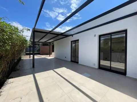 VENTA DUPLEX VILLA ALLENDE 3 DORM PB A ESTRENAR