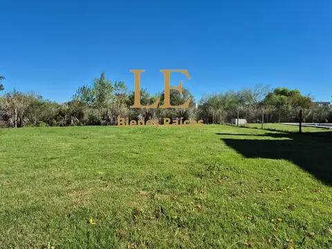 Venta en Oportunidad lote en Araucarias, Puertos del Lago