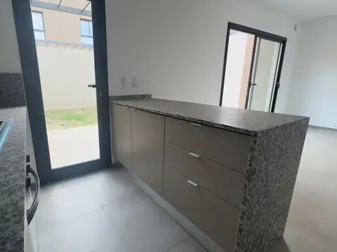 Alquilo Duplex Verbenas Housing Manantiales II