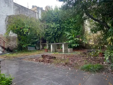 Casa 5 ambientes con 1 baño