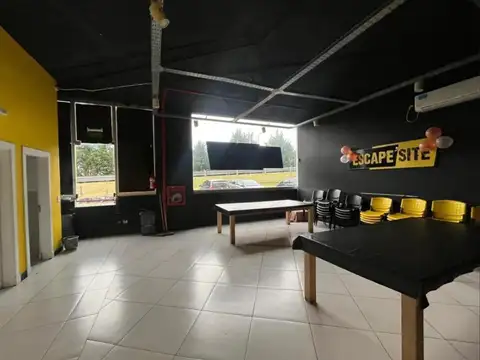 Local Comercial en Esquina oportunidad