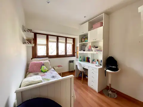 Depto Tipo Casa 4 ambientes con 2 baños