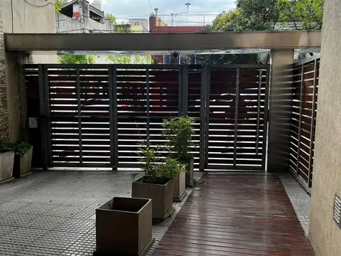 Avenida Álvarez Jonte 3200, Piso 1