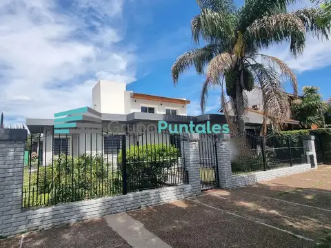 Casa en Venta en Monte Grande con gran lote de 1250 m2 sobre Maximo Paz y Cervetti