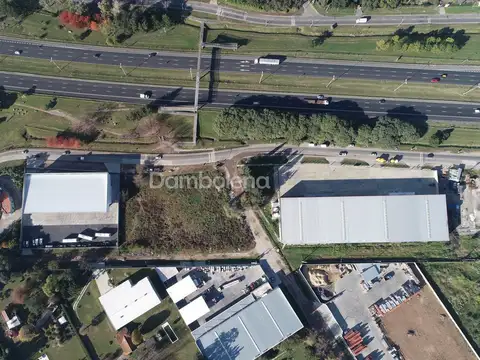 Colectora Acceso Oeste 100