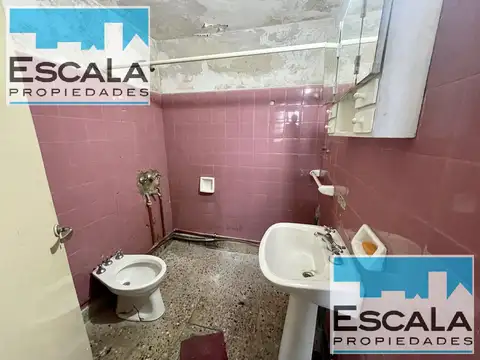 VELEZ SARSFIELD al 5700