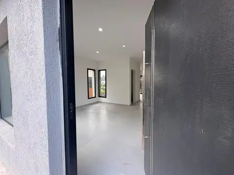 Casa en Venta en Pilar del Este - Santa Elena, USD 165.000