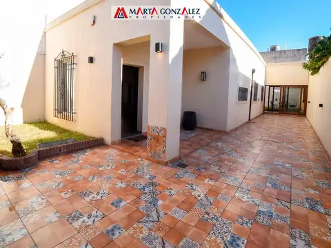 Casa 4 ambientes venta Ramos Mejia
