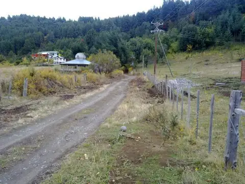Fracción de 1,3 hs, a 15 minutos de El Bolson, Casa y Sum