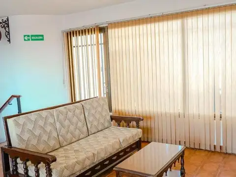 LOCAL COMERCIAL + DUPLEX SOBRE AV. CHILE AL 1000