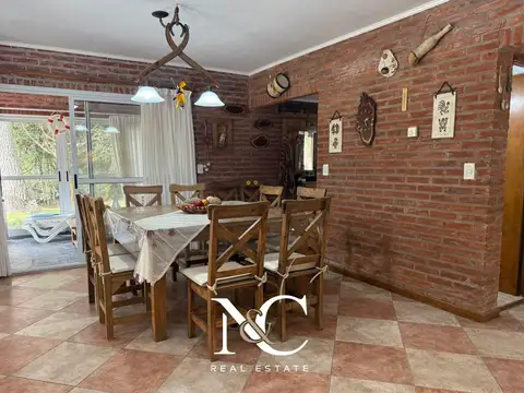 Casa en Venta con 1 cochera