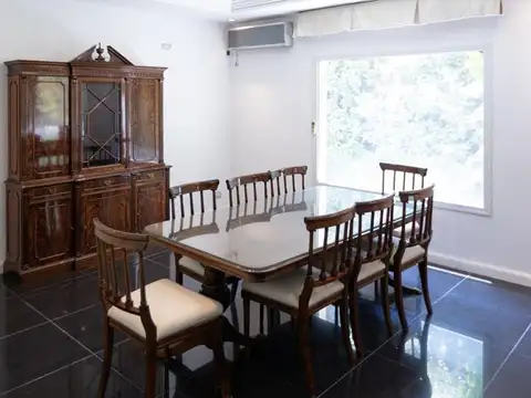 Casa 7 ambientes con 4 baños