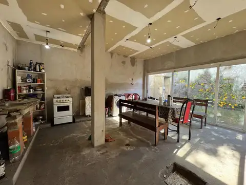 Depto Tipo Casa en Venta en Valentín Alsina, USD 99.900