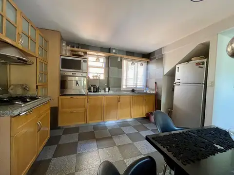 Departamento en Alquiler con 1 cocheras