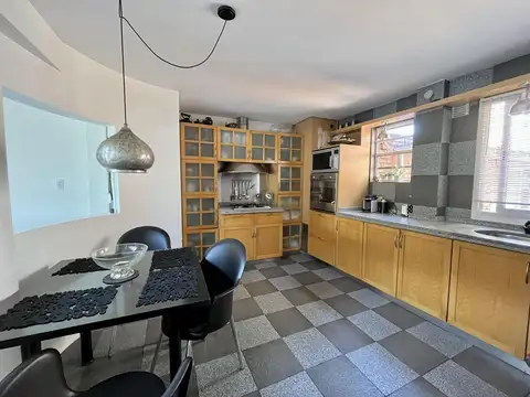 Departamento 4 ambientes con 2 baños