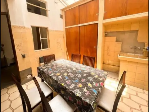 Depto Tipo Casa 5 ambientes con 2 baños