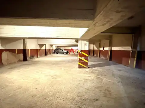 Cochera en Alquiler Cubierta