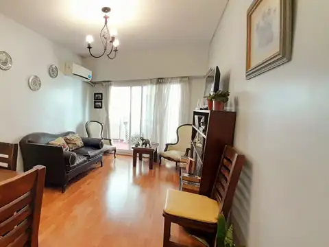 Vicente López - Impecable Departamento 2 amb con Patio!