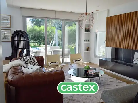 Casa 6 ambientes con 2 baños