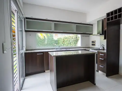 Casa en Venta en Haedo Norte, USD 220.000