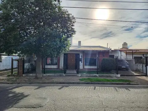 VENTA CASA PADRE CLARET 3 DORMI REFACC