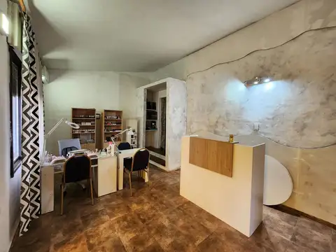 Casa 5 ambientes con 2 baños