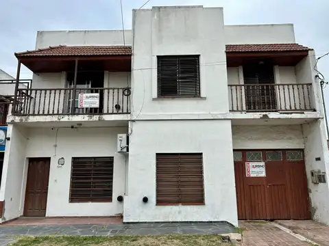 VENTA - DEPARTAMENTO EN BARRIO COMI PINI