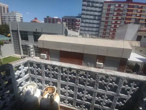 203 - COSTANERA 2300