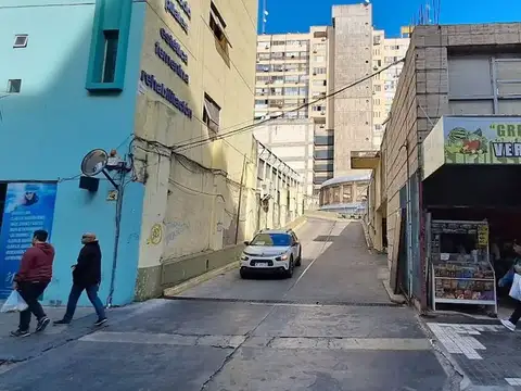 Av. Emilio Olmos 100