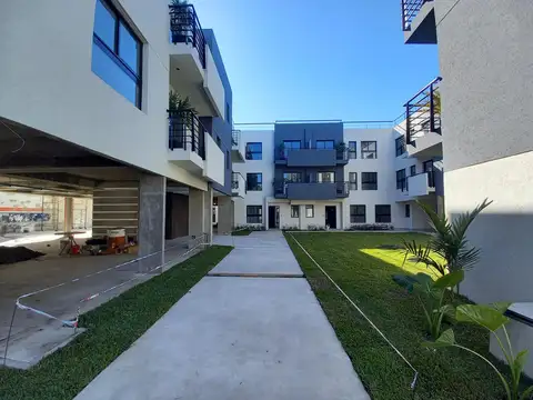 Departamento en Venta en Villa Adelina, USD 149.000