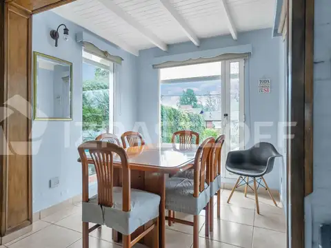 Casa 6 ambientes con 3 baños