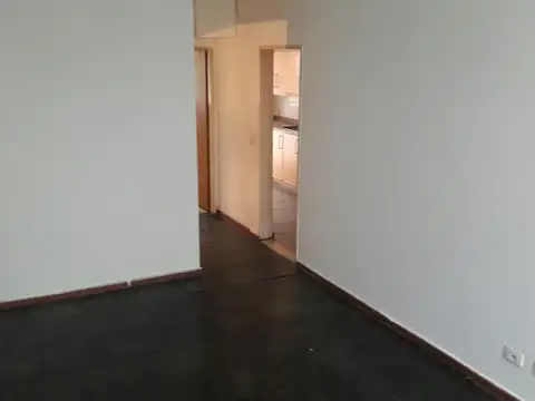 Depto Tipo Casa en Alquiler de 2 ambientes