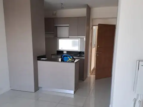 Casa en Alquiler en Alberdi, $ 500.000