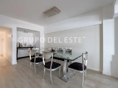 Departamento en Venta con 2 cocheras