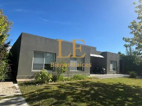 Puertos Del Lago 100