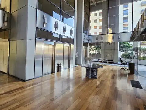 Av del Libertador 300, Piso 33