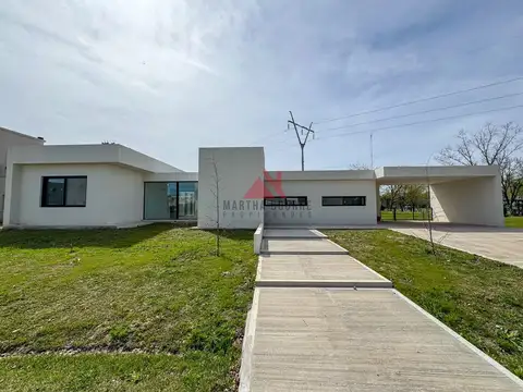 Casa en Venta en Altos De Campo Grande, USD 370.000