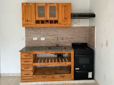 Depto Tipo Casa en Alquiler de 4 ambientes