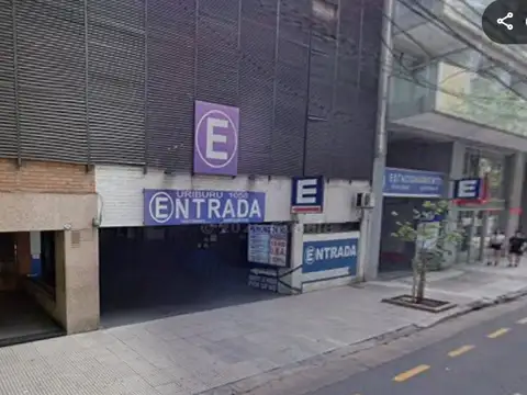 Cochera  Recioleta Uriburi 1000  bajas expensas