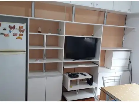 Alquilo Temporario en Balvanera. Departamento de 2 Ambientes con Balcón. Hasta 2 huéspedes.