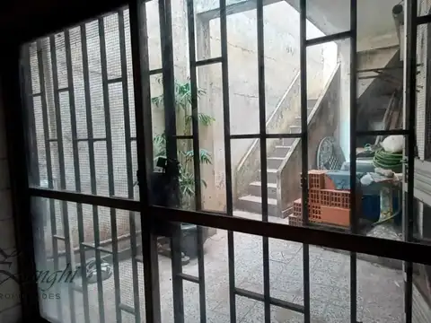 Depto Tipo Casa en Venta con 1 cocheras