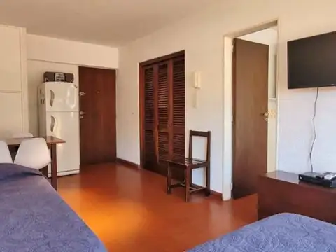 VENTA DE DPTO EN PINAMAR O PERMUTA POR DPTO EN CAPITAL FEDERAL