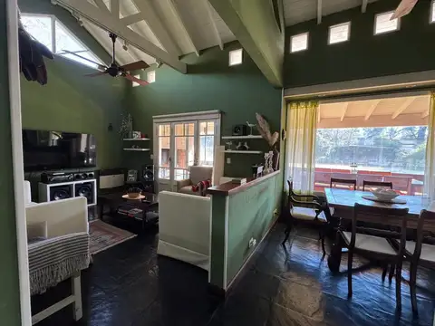 Casa 5 ambientes con 1 baño